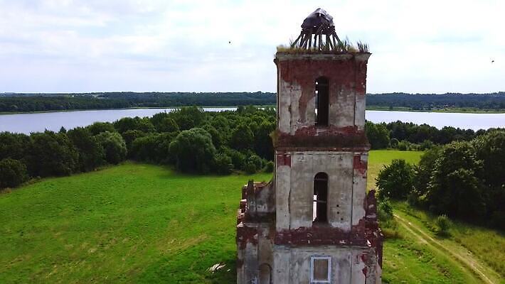 전통 외관 유럽 기독교 종교 문화 벽 여행 건축양식 안테나 풍경 사람없음 여름 교회 바위 시골 사찰 성 중세 역사 재산 헬리콥터 정상 폐허 타운 천연기념물 드론 랜드마크 옛날 조지아 MOV 해외동영상 클립영상 건축물 계절 건축 나라 통신 종교건축 비행기 건물 금융 돌_바위 도시 동영상 동유럽 파일형식