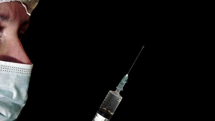 손 산업 과학 장갑 백그라운드 컨셉 유리병 건강 병원 주사기 치료 파란색 약 장비 간호사 의사 흰색 잡기 수술 바이러스 약국 날카로움 처방 주사약 고립 돌봄 마약 백신 복용 예방접종 인슐린 항생제 살균 4K HD MP4 해외동영상 클립영상 잡화 컬러 의학 의료기기 모션 병_용기 신체부위 의료진 동영상 접종 파일형식