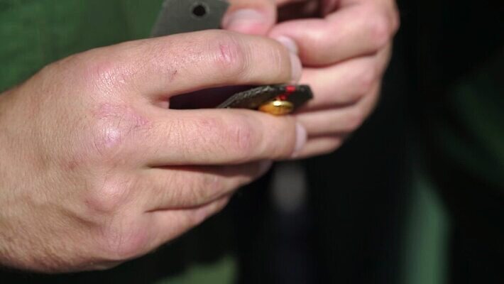 모양 직업 배너 옷 별 리본 유니폼 새로움 군대 경비 사람 장식 초록색 유행 힘 장비 수비 범죄 황금 중개인 심볼 서비스 사인 어깨 군용 러시아 해군 배지 육군 병정 휘장 등급 러시아인 소비에트 스트랩 방식 MOV 해외동영상 클립영상 자연요소 서양인 유럽 컬러 컨셉 모션 안전 신체부위 보호 동영상 파일형식