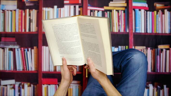 학생 교육 백그라운드 생각 학교 수업 휴식 책장 주택 실내 관리 성인 취미 내부 책 학습 독서 자료 방 시험 정보 잡기 도서관 스마트 교과서 대학교 기회 문학 거짓말 보관소 지능 출판 문해 MOV 해외동영상 클립영상 가구 컨셉 모션 교재 사람 건물 저장 동영상 파일형식