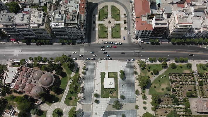 외관 유럽 여행 건축양식 휴가 파노라마 풍경 사람없음 야외 건물 도시풍경 맑음 도시 역사 분위기 도심 지중해 그리스 정사각형 타운 마케도니아 발칸반도 4K MOV 해외동영상 클립영상 도형 건축물 건축 나라 바다 컨셉 날씨 촬영기법 동영상 파일형식 남유럽