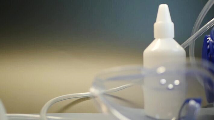 백그라운드 건강 병원 가면 사람없음 치료 약 장비 안개 호흡기관 바이러스 호흡 질병 감염 분무기 산소 기침 인플루엔자 전염병 천식 치유 사스 카피스페이스 코로나바이러스 비어있는 MP4 해외동영상 클립영상 의학 날씨 공백 장기_의학 원소 동영상 파일형식