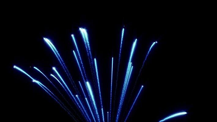 기념일 행복 백그라운드 크리스마스 불 추상 휴가 불꽃 새로움 기념 불꽃놀이 이벤트 사람없음 빨간색 초록색 파란색 빛 컬러풀 파티 우주 검은색 축제 어둠 흰색 축하 인사 생일 야간 큼 폭발 연도 묘사 네온 쇼 동영상 고립 독립 엘리먼트 MOV 해외동영상 클립영상 자연요소 감정 컬러 컨셉 무늬 놀이 예절 크기 파일형식