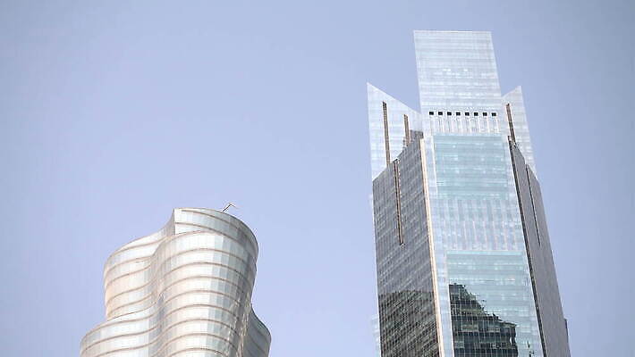 전통 문화 바다 여행 비즈니스 건축양식 사람없음 건물 탑 항구 고층빌딩 도시 만 역사 재산 도심 중앙 아라비아 포트 카타르 동쪽 스카이라인 랜드마크 수도권 아랍어 4K MOV 해외동영상 클립영상 건축물 건축 중동 교통시설 빌딩 금융 방향 지역 동영상 파일형식