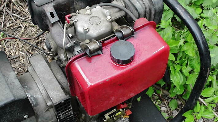 디자인 산업 컬러 과학 부분 공장 사람없음 물 금속 힘 기계 공연 손상 장비 공구 업무 바퀴 뜨거움 수술 수리 플러그 전기에너지 철 오브젝트 회전 쇼 무거움 엔진 공학 펌프 모터 도르래 실린더 옛날 철강 MOV 해외동영상 클립영상 자연요소 교육 컨셉 공업 의학 재질 이벤트 치료 에너지 도구 작업 무게 동영상 파일형식