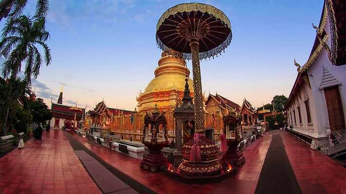 전통 아시아 종교 문화 여행 불교 건축양식 모션 태국 하늘 사람없음 장식 빛 탑 일몰 놀람 사찰 황금 방콕 신성 라오스 수도원 랜드마크 미얀마 사리탑 사방 숭배 옛날 인기 4K 타임랩스 MP4 해외동영상 클립영상 건축물 건축 감정 나라 종교건축 촬영기법 표정 노을 동영상 파일형식