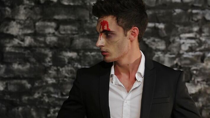 모자 전통 드레스 남자 얼굴 휴가 기념 한명 미소 사람 빨간색 섹시 파티 검은색 어둠 할로윈 마술사 표현 혈액 야간 저녁 신비 무서움 악마 눈물 사인 마녀 마법 10월 흡혈귀 나쁜 고딕 악몽 지옥 호러 MP4 해외동영상 클립영상 자연요소 1 잡화 옷 감정 컬러 컨셉 표정 이벤트 신체부위 마술 날짜 공포 동영상 파일형식