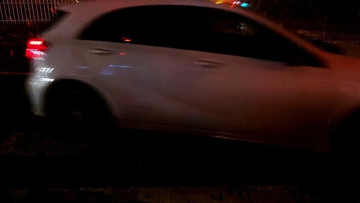 식물 선 여행 모션 날씨 조명 새해 거리 안테나 사람 사람없음 옆모습 빛 햇빛 얼음 미국 어둠 나뭇가지 도시 눈송이 오염 변화 야간 저녁 숲 아스팔트 방향 모험가 속도 러시아 문학 항공촬영 반투명 블러 자동 크리스마스이브 통근 폭설 비어있는 4K MOV 해외동영상 클립영상 자연요소 나무 유럽 도로 뷰포인트 컨셉 크리스마스 북아메리카 통신 눈_날씨 태양 자연재해 출근 동영상 파일형식