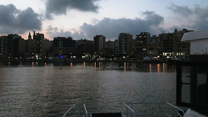 유럽 문화 바다 섬 여행 비즈니스 건축양식 교통시설 사람없음 야외 물 여름 관광지 환경 항구 도시 보트 지중해 몰타섬 수도권 MOV 해외동영상 클립영상 자연요소 계절 건축 나라 교통 배_교통 시설 지역 몰타 동영상 파일형식