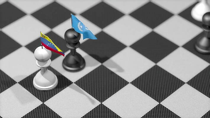 조각 컨셉 관계 협력 협상 사람없음 경제 게임 깃발 도움 체스말 체스 계획 충돌 무역 대륙 전쟁 방문 동맹 휘장 베네수엘라 위기 이슈 침범 토너먼트 4K MOV 해외동영상 클립영상 산업 비즈니스 놀이 말_게임 남아메리카 동영상 파일형식