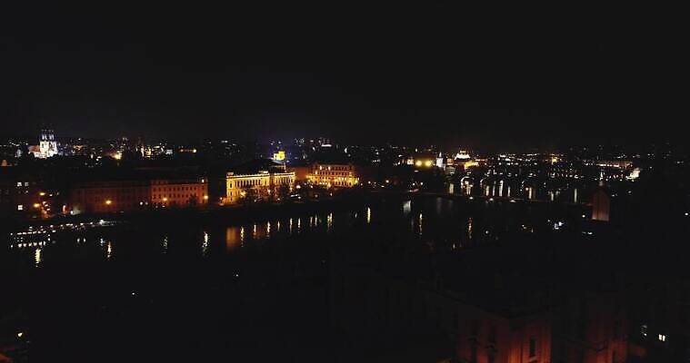 외관 유럽 종교 여행 건축양식 하늘 사람없음 건물 교회 도시 중세 역사 체코 프라하 타운 유대인 천연기념물 항공촬영 공화국 구역 랜드마크 빈민가 옛날 4K MP4 해외동영상 클립영상 건축물 건축 나라 뷰포인트 종교건축 동영상 파일형식