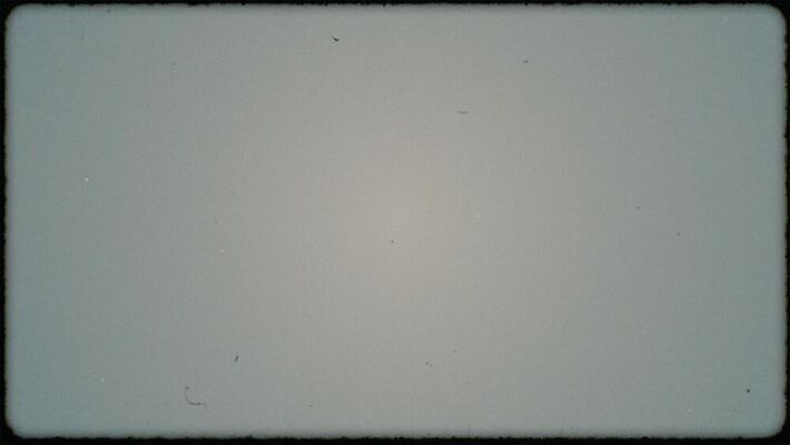 디자인 조각 백그라운드 프레임 가면 사람없음 카메라 스크린 소리 손상 수확 거친 역사 낟알 영화관 필름 영화 향수 질감 복고 먼지 영사기 비네팅 그런지 엘리먼트 옛날 효과 4K 인트로 깜빡이다 MOV 해외동영상 클립영상 컨셉 농업 문화예술 촬영기법 전자제품 화장품 극장 동영상 파일형식