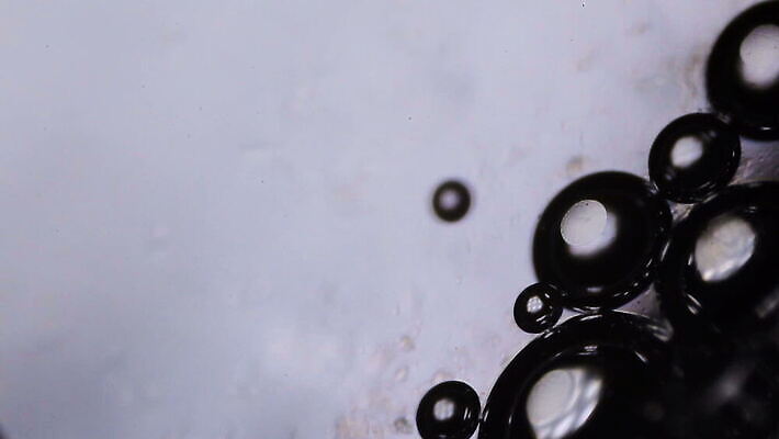 모양 과학 백그라운드 패턴 모션 표면 추상 현미경 미술 사람없음 물 빛 반사 우주 검은색 거품 흐름 흰색 물방울 액체 그룹 실험실 확대 기름 보석 아래 질감 덮기 비누 공상 특별함 화학물질 MOV 해외동영상 클립영상 자연요소 음식 컬러 컨셉 무늬 문화예술 실험기구 실험 위생용품 화학 광석 방향 위치 동영상 파일형식