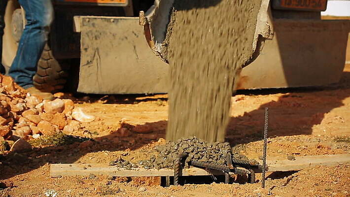 공공시설 산업 건축양식 표면 노동자 사람 사람없음 금속 기계 장비 회색 젖음 공구 기둥 업무 구멍 액체 붓기 혼합 땅 모종삽 철 믹서 시멘트 짐차 공학 펌프 계약자 곰팡이 땅바닥 석공 섞기 지원 철강 콘크리트 MOV 해외동영상 클립영상 직업 교육 건축 컬러 모션 자동차 재질 바닥 도구 작업 삽 계약 시설 동영상 파일형식