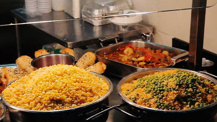 전통 식기 접시 음식 채소 밥 호텔 감자 건강 종류 육류 어류 요리 서기 사람없음 파티 금속 요식업 식당 식사 저녁식사 치킨 튀김 바 변화 그릴 굽기 계산대 서비스 서빙 카페테리아 여관 점심식사 뷔페 맛있는 MOV 해외동영상 클립영상 산업 컨셉 식재료 모션 재질 숙소 주방용품 이벤트 상점 수중동물 구이 동영상 닭고기요리 파일형식