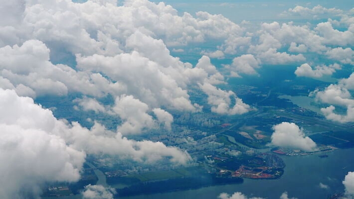 아시아 여행 비즈니스 교통시설 하늘 휴가 비행기 동양인 사람없음 공항 항공 출발 상업 택시 제트기 승객 엔진 싱가폴 대패 항공사 4K 지상주행 MOV 해외동영상 클립영상 나라 산업 교통 컨셉 항공교통 승용차 자동차 대중교통 인종 시설 동영상 파일형식