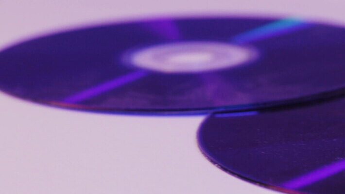 선 오렌지 통신 모션 사람없음 전자제품 컴퓨터 반사 디지털 보라색 텔레비전 자료 공백 장비 정보 CD 흰색 디스크 네트워크 황금 닫기 플러그 코드 전기에너지 연결 묘사 오브젝트 싱글 전자 오디오 철사 포트 동영상 멀티미디어 정의 DVD 인터페이스 입력 HD MOV 해외동영상 클립영상 컬러 과일 에너지 질병 파일형식