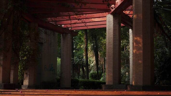 주간 구름 유럽 야생동물 모래 상징 여행 건축양식 갈매기 조류 하늘 아침 파노라마 사람없음 건물 물 빛 강 도시풍경 햇빛 고층빌딩 회색 도시 런던 수로 포트 스카이라인 동영상 랜드마크 수도권 왕국 템스강 4K MOV 해외동영상 클립영상 자연요소 동물 건축물 건축 나라 컬러 영국 잉글랜드 촬영기법 풍경 빌딩 태양 지역 파일형식