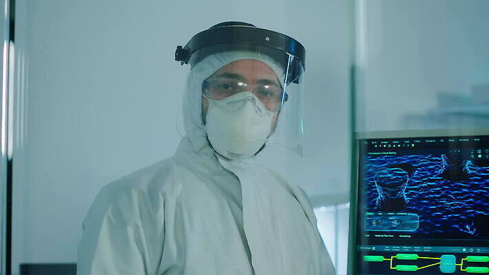 산업 안경 실험 작업복 대화 가면 서기 사람 정장 약 견본 건강관리 장비 의사 그룹 기술자 실험실 고급 보호 보호장비 위험 토론 과학자 분석 미생물 지역 혁명 개발 화학자 코로나바이러스 4K MOV 해외동영상 클립영상 직업 잡화 옷 과학 컨셉 의학 모션 생물 건강 관리 말하기 의료진 바이러스 동영상 학자 파일형식