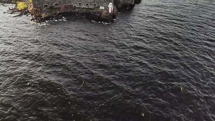 호수 파도 바다 섬 여행 건축양식 자연 하늘 안테나 핀란드 사람없음 물 파란색 강 항구 만 역사 재산 대포 내추럴 다도해 드론 조감도 헬싱키 4K MOV 해외동영상 클립영상 자연요소 건축 무기 컬러 통신 교통시설 북유럽 금융 생태계 동영상 파일형식