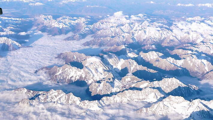 날개 하늘 산 비행기 풍경 사람없음 4K MOV 해외동영상 클립영상 항공교통 대중교통 동영상 파일형식