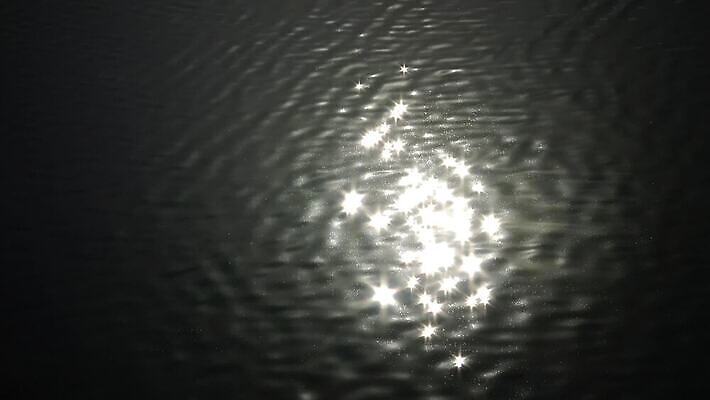 호수 바다 백그라운드 패턴 자연 표면 휴식 사람없음 물 여름 파란색 빛 햇빛 태양 반사 투명 액체 질감 벡터 4K MP4 해외동영상 클립영상 자연요소 계절 컬러 컨셉 무늬 생태계 동영상 파일형식