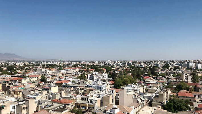 유럽 여행 건축양식 거리 주택 파노라마 사람없음 건물 옆모습 도시풍경 도시 센터 분열 타운 남쪽 그리스인 수도권 4K MOV 해외동영상 클립영상 사이프러스공화국 서양인 건축물 건축 나라 뷰포인트 촬영기법 풍경 방향 지역 동영상 파일형식