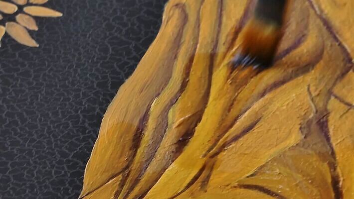 직업 손 디자인 여자 컬러 백그라운드 패턴 창조 미술 사람 사람없음 장식 노란색 페인트 덮개 붓 업무 그리기 황금 발사 디자이너 그림 예술가 캔버스 페인트붓 화가 니스 진짜 아크릴 MP4 해외동영상 클립영상 무늬 모션 재질 문화예술 신체부위 뚜껑 작업 동영상 파일형식