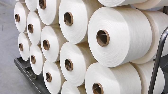 디자인 옷 산업 선 줄 패턴 공장 모션 프레임 사람없음 카메라 흰색 직물 면 그룹 실 닫기 제조 바느질 실크 천 묘사 롤 실타래 섬유 얼레 재단 짜기 많음 MP4 해외동영상 클립영상 컬러 컨셉 무늬 공업 전자제품 동영상 파일형식