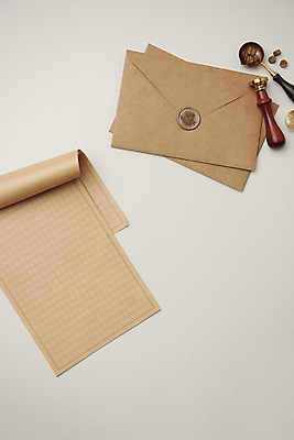 포토 JPG 스튜디오촬영 편지봉투 실내 사람없음 하이앵글 가을 빈티지 분위기 편지지 오브젝트 흰배경 감성 원고지 실링스탬프 국내포토 계절 뷰포인트 백그라운드 컨셉 봉투 내부 흰색 편지 파일형식