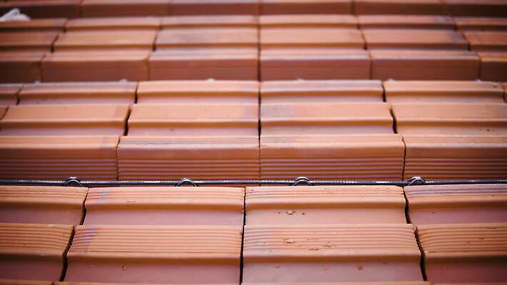 산업 건축양식 노동자 바닥 안전 사람없음 야외 건물 블록 장비 건설현장 업무 판넬 자신감 붓기 땅 아래 기중기 번짐 시멘트 호스 판 무거움 망사 공학 국회 조립 건축업자 계약자 방법 설치 철강 콘크리트 프로젝트 4K MOV 해외동영상 클립영상 직업 건축물 교육 건축 감정 모션 건설업 직물 작업 중장비 무게 방향 계약 위치 동영상 파일형식 효과