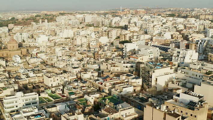 부동산 아파트 주택 사람없음 도시풍경 갈색 몰타섬 4K 설정숏 MOV 해외동영상 클립영상 컬러 섬 촬영기법 풍경 건물 도시 재산 몰타 동영상 파일형식