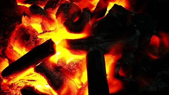 백그라운드 오렌지 모션 자연 바람 불꽃 따뜻함 그림자 풍경 사람없음 목재 빨간색 여름 빛 노란색 검은색 어둠 힘 에너지 뜨거움 의식 연기 그릴 야간 위험 장작 모닥불 묘사 벽난로 매움 화재 시력 마법 숯 내추럴 석탄 재 화상 4K MOV 해외동영상 클립영상 자연요소 나무 계절 컬러 컨셉 과일 재료 주방용품 불 날씨 맛 상처 사건 생태계 동영상 파일형식