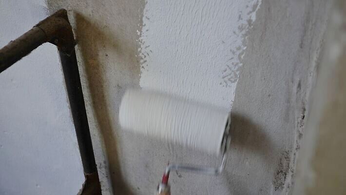 직업 1 손 벽 컬러 백그라운드 컨셉 노동자 아파트 주택 아이디어 실내 손잡이 한명 사람 내부 장식 인테리어 라벨 우주 페인트 방 장비 흰색 공구 잡기 붓 업무 점 그리기 액체 수리 인쇄 서비스 롤러 페인트붓 화가 고립 업그레이드 4K MP4 해외동영상 클립영상 디자인 모션 프레임 건물 신체부위 도구 작업 동영상 파일형식