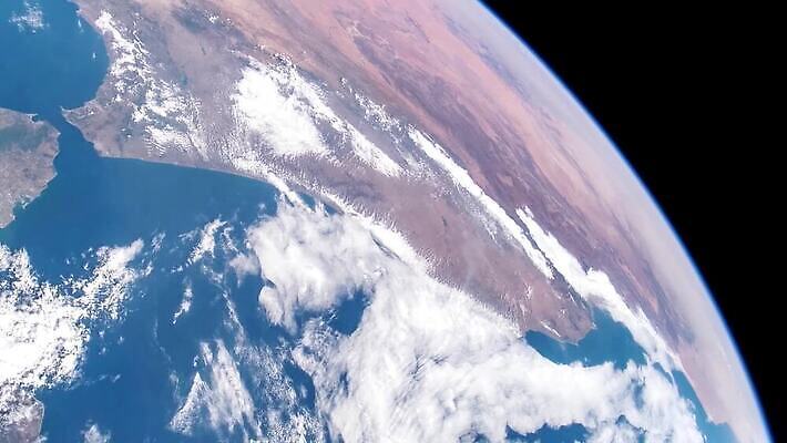 별 지구 과학 백그라운드 지도 곡선 모션 자연 하늘 날씨 사람없음 빛 세계 글로벌 지구본 우주 행성 도시 분위기 역 야간 땅 질감 회전 은하계 지역 폭풍 천문학 궤도 스카이라인 GPS 땅바닥 중력 수평선 타임랩스 MP4 해외동영상 클립영상 자연요소 교육 선 컨셉 교통시설 바닥 촬영기법 생태계 동영상 파일형식