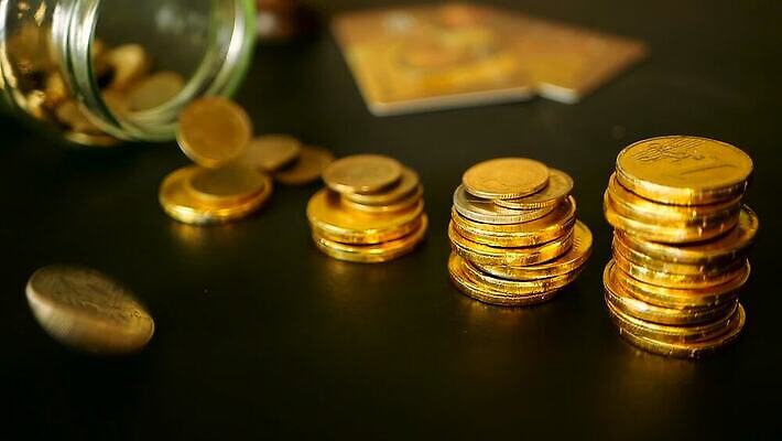 백그라운드 컨셉 돈 비즈니스 성공 사람없음 금융 경제 빛 쌓기 달러 금속 동전 검은색 저축 유로 성장 기둥 변화 시장 재산 황금 주식 수줍음 상패 속도 투자 상업 이익 흙더미 월급 고립 센트 수입 자금 잭팟 MOV 해외동영상 클립영상 건축 감정 컬러 모션 재질 흙 상_우승 동영상 파일형식 더미