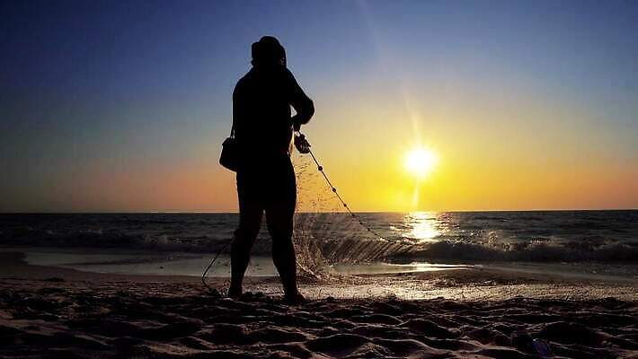 직업 전통 라이프스타일 실루엣 아시아 호수 모래 스포츠 여행 태국 자연 하늘 아침 낚시 어류 사람 동양인 사람없음 야외 목재 빨간색 물 파란색 강 태양 일출 환경 일몰 잡기 그물 어부 낚시꾼 미얀마 알바니아 4K MP4 해외동영상 클립영상 주간 자연요소 나무 나라 컬러 재료 모션 레저 촬영기법 인종 생활 노을 수중동물 생태계 동영상 파일형식 남유럽