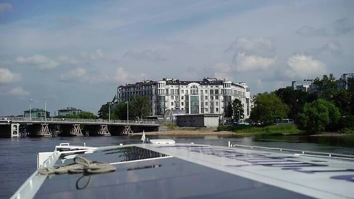 유럽 길 여행 요트 건축양식 거리 주택 사람 풍경 사람없음 건물 물 여름 강 도시풍경 일몰 도시 만 보트 센터 역사 큼 러시아 운하 러시아인 채널 화강암 MOV 해외동영상 클립영상 자연요소 서양인 건축물 계절 건축 나라 배_교통 노을 암석 크기 동영상 파일형식