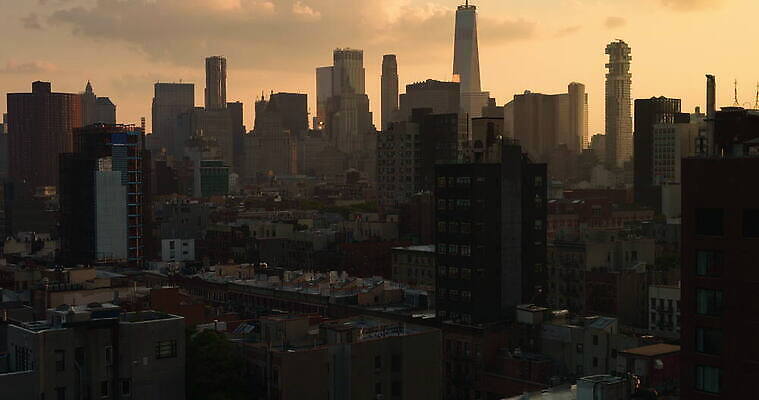 구름 건축양식 사람없음 야외 관광지 도시풍경 고층빌딩 변화 뉴욕 빛망울 개발 4K 타임랩스 틸트업 MOV 해외동영상 클립영상 자연요소 건축 여행 컨셉 촬영기법 풍경 빌딩 빛 미국 도시 동영상 파일형식