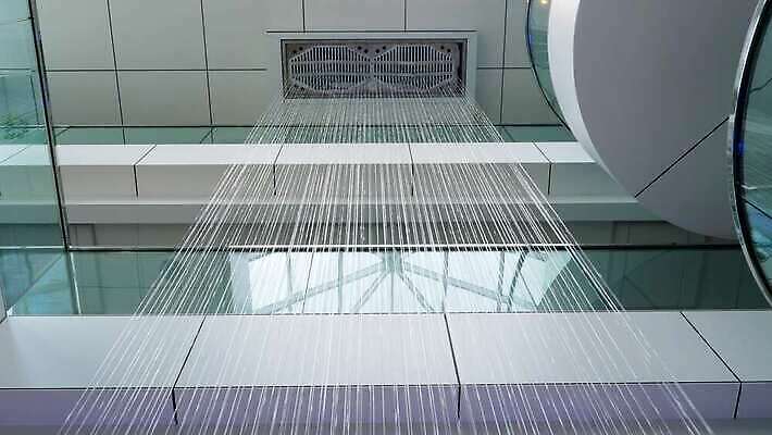 선 줄 조각 이동 건축양식 유리 실내 사람없음 내부 건물 장식 물 인테리어 사무실 기계 폭포 물방울 실 쇼핑몰 당구 분수 천장 시설 시스템 인공 4K MOV 해외동영상 클립영상 자연요소 건축물 디자인 건축 컨셉 비즈니스 자연 재질 구기 동영상 파일형식