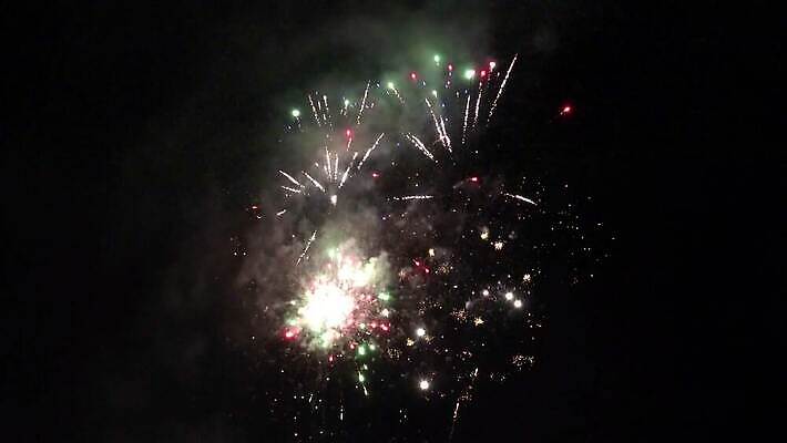 모양 계절 별 크리스마스 새해 선물 사람없음 콘서트 고리 메시지 군중 폭발 연도 꽃가루 해피뉴이어 애니메이션 크리스마스배경 4K MP4 해외동영상 클립영상 자연요소 기념일 백그라운드 사람 공연 새해인사 가루 동영상 파일형식