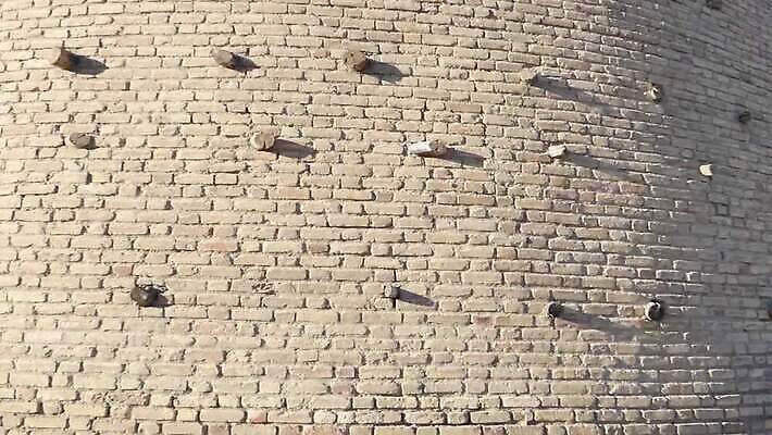 디자인 아시아 문화 벽 여행 건축양식 하늘 벽돌 그림자 동양인 사람없음 건물 탑 도시 성 방어 중세 역사 재산 큼 이슬람교 실크 타운 동쪽 천연기념물 우즈베키스탄 고고학 랜드마크 옛날 스타일 MP4 해외동영상 클립영상 건축물 교육 건축 나라 종교 어류 인종 금융 직물 크기 방향 동영상 중앙아시아 파일형식