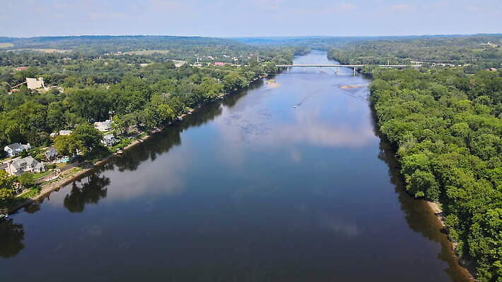 여행 교통시설 자연 하늘 산 안테나 파노라마 국립공원 풍경 사람없음 야외 여름 관광지 강 도시풍경 여행객 미국 도시 역사 타운 항공촬영 드론 저지 조감도 4K MOV 해외동영상 클립영상 계절 공원 뷰포인트 교통 북아메리카 통신 촬영기법 사람 시설 생태계 동영상 파일형식