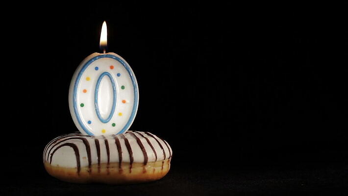 행복 백그라운드 촛불 휴가 실내 종류 사람없음 빛 장난감 뷰티 숫자 케이크 검은색 어둠 아기 신생아 생일 행운 유머 도넛 암호 O 동영상 영 정물화 카운트 페스츄리 카피스페이스 HD MOV 해외동영상 스펀지케이크 클립영상 문자 알파벳 기념일 감정 빵 컬러 컨셉 초 디저트 사람 내부 공백 그림 파일형식