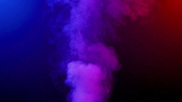 구름 컬러 백그라운드 모션 검은배경 추상 실내 사람없음 빨간색 물 파란색 빛 검은색 어둠 흐름 안개 흰색 연기 저녁 수증기 속도 질감 먼지 가스 문제 느림 파열 고립 배기가스 스모그 압력 효과 4K MOV 해외동영상 슬로모션 클립영상 자연요소 컨셉 무늬 날씨 촬영기법 내부 야간 동영상 파일형식