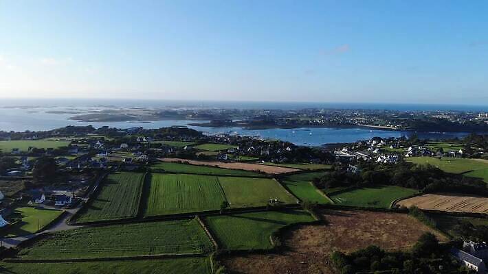 여행 밭 농업 자연 하늘 영국 산 파노라마 사람없음 야외 초록색 물 프랑스 시골 언덕 네덜란드 타운 프랑스어 랜드마크 옛날 4K MP4 해외동영상 클립영상 자연요소 문자 유럽 산업 컬러 촬영기법 도시 생태계 동영상 파일형식