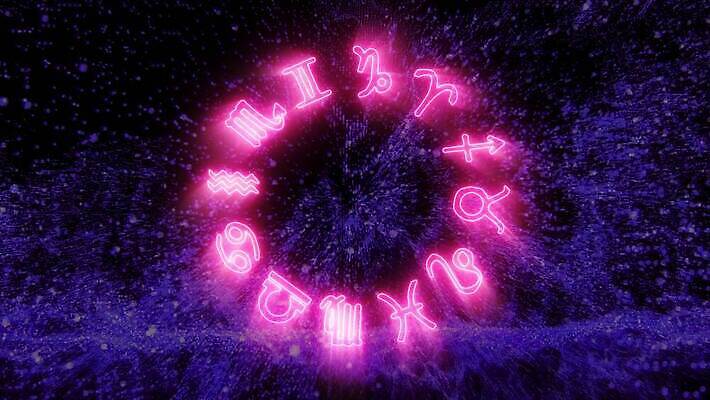 분홍색 과학 백그라운드 하늘 사람없음 빨간색 빛 우주 어둠 힘 달 혈액 야간 숲 신비 전갈 기아 가득함 심볼 사인 점성술 마법 양자리 물병자리 사자자리 처녀자리 염소자리 쌍둥이자리 천칭자리 물고기자리 암 황소자리 궁수 효과 4K MOV 해외동영상 클립영상 자연요소 컬러 컨셉 절지류 별자리 질병 사회이슈 동영상 파일형식