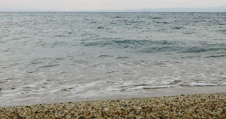 계절 모래 파도 바다 여행 백그라운드 자연 휴가 사람없음 야외 물 파란색 모래사장 햇빛 노란색 우주 맑음 거품 흰색 서핑 작음 묘사 질감 암초 내추럴 그런지 4K MOV 해외동영상 클립영상 자연요소 컬러 날씨 태양 수상스포츠 크기 생태계 동영상 파일형식