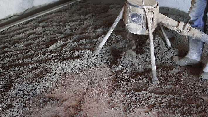 산업 모래 노동자 바닥 주택 실내 사람없음 건물 기계 장비 건설현장 공구 업무 작업 수리 제조 땅 종업원 파이프 시멘트 시스템 난방 펌프 건축업자 공예가 미장 석고 설치 콘크리트 4K MP4 해외동영상 클립영상 직업 건축물 건축 건설업 내부 도구 동영상 파일형식