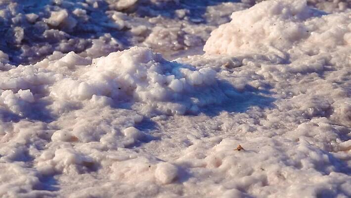 호수 바다 백그라운드 자연 사람없음 야외 물 흰색 약초 크리스탈 휴양지 진흙 결정체 지구온난화 내추럴 우크라이나 짠맛 오데사 4K MP4 해외동영상 클립영상 자연요소 유럽 컬러 장소 풀_식물 맛 광석 생태계 동영상 기후변화 파일형식